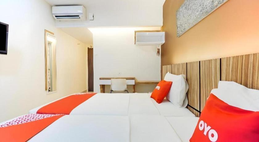 Gm Holiday Hotel Permai Jaya Kampong Tebing Rabak Exterior photo