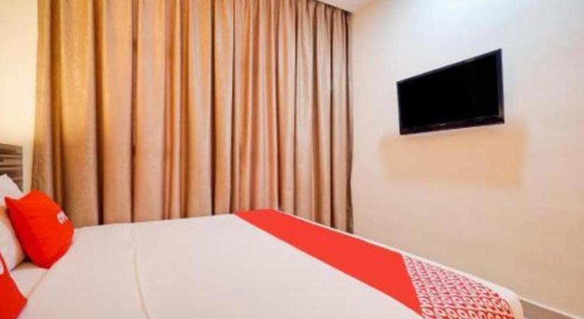 Gm Holiday Hotel Permai Jaya Kampong Tebing Rabak Exterior photo