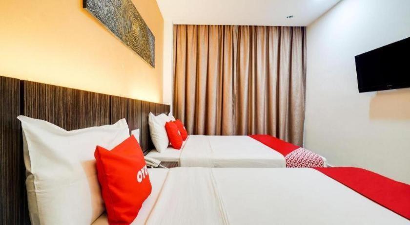 Gm Holiday Hotel Permai Jaya Kampong Tebing Rabak Exterior photo